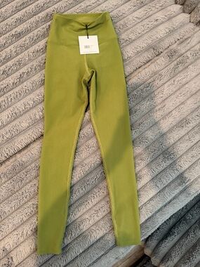 Beach riot ribbed  High-Waist Leggings in Green